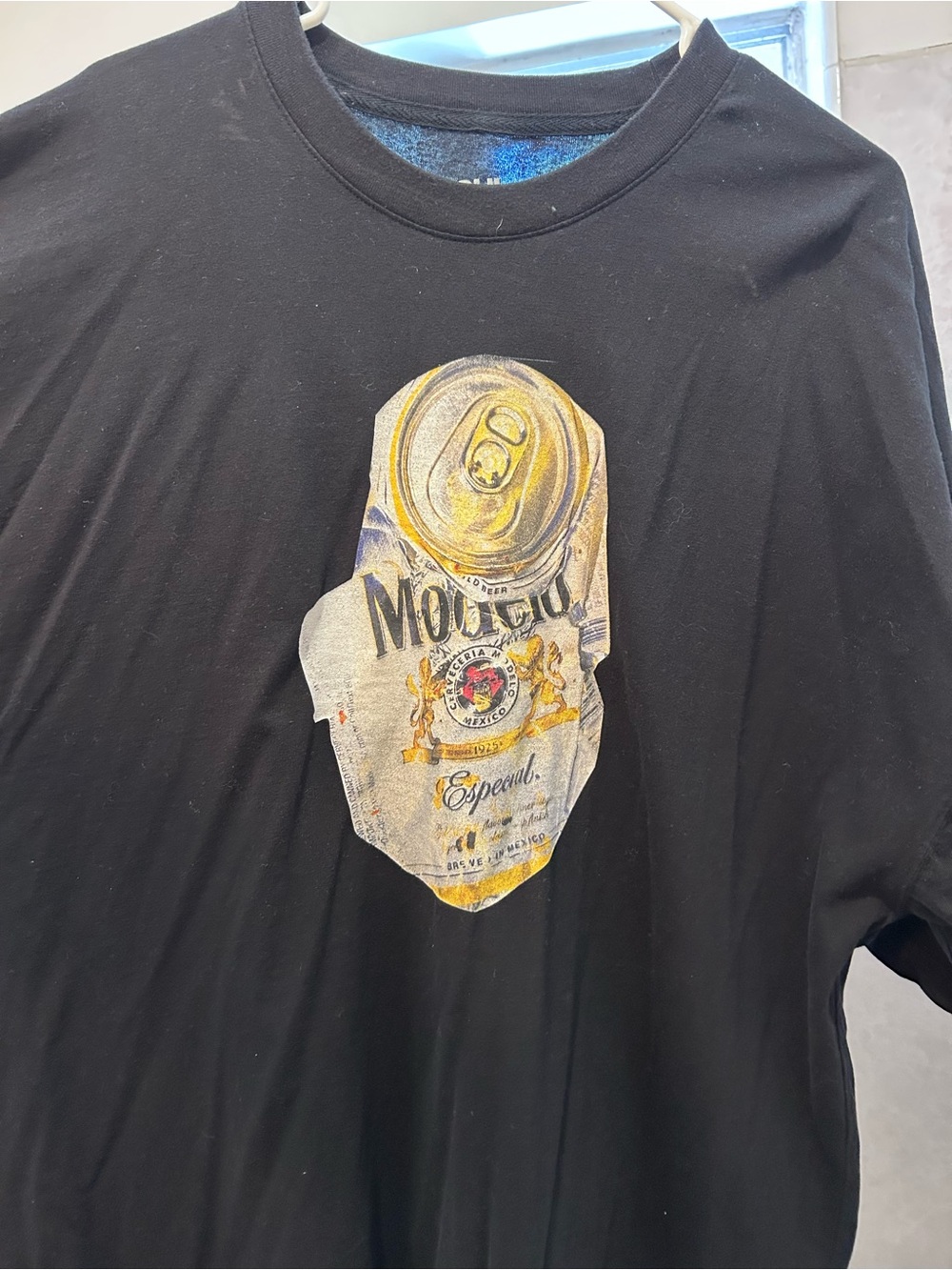 Modelo crushed can T shirt